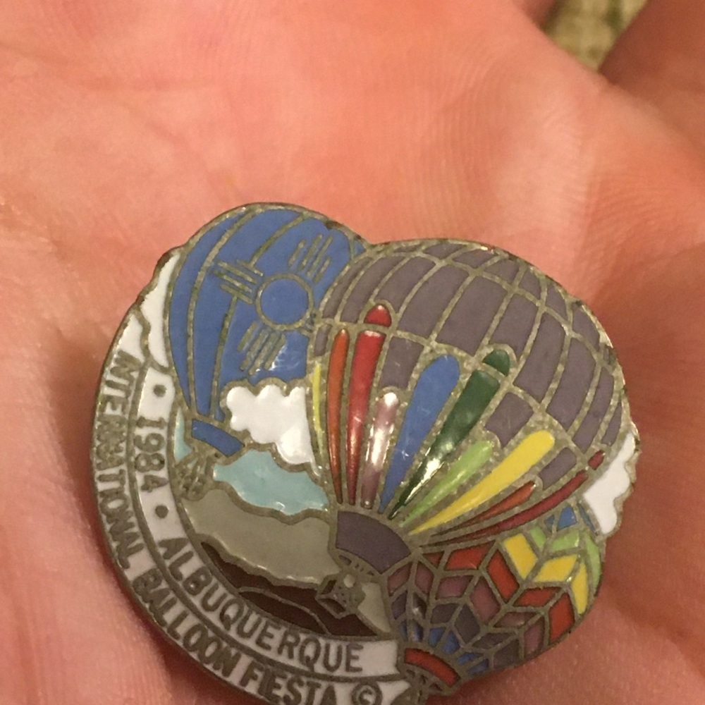 Vintage 1984 Hot Air Balloon Festival New Mexico Pewter Keychain - Picture 4 of 4